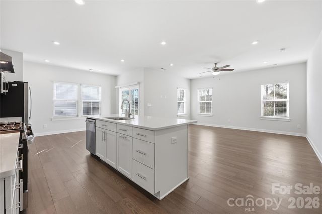 6334 Cambridge Drive, Harrisburg, NC 28075