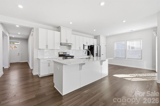 6334 Cambridge Drive, Harrisburg, NC 28075