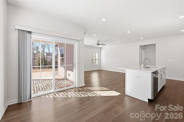 6334 Cambridge Drive, Harrisburg, NC 28075