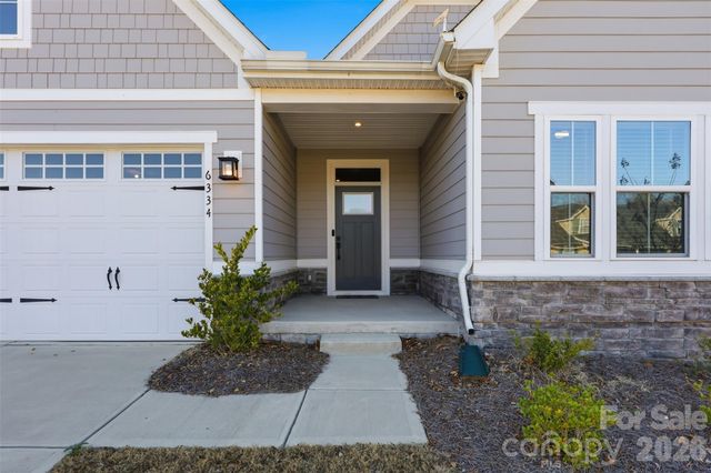 6334 Cambridge Drive, Harrisburg, NC 28075