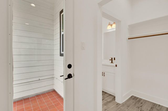 6635 Tc Jester Blvd Boulevard A, Houston, TX 77007