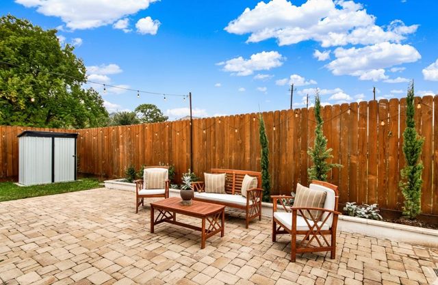 6635 Tc Jester Blvd Boulevard A, Houston, TX 77007