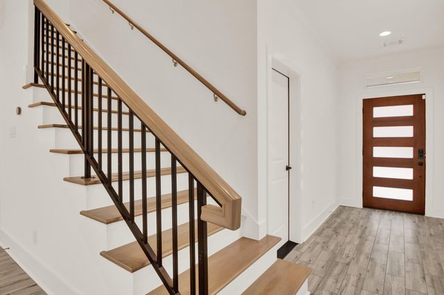 6635 Tc Jester Blvd Boulevard A, Houston, TX 77007