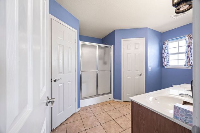 420 Brookfield Drive, Centerton, AR 72719