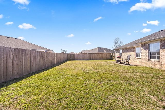 420 Brookfield Drive, Centerton, AR 72719