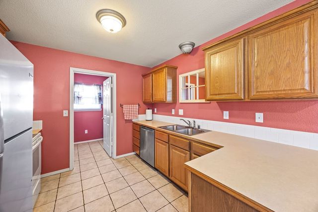 420 Brookfield Drive, Centerton, AR 72719