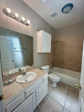 7602 Clearbrook Dr, Corpus Christi, TX 78413