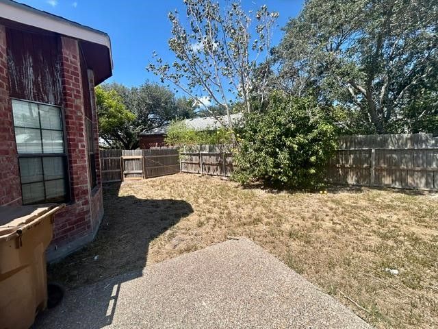 7602 Clearbrook Dr, Corpus Christi, TX 78413