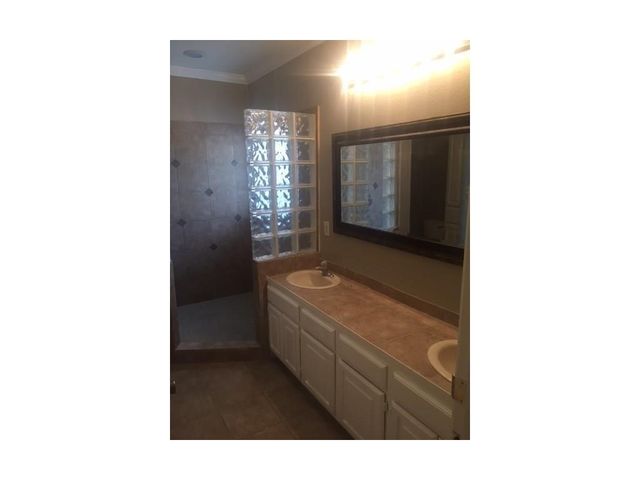 7602 Clearbrook Dr, Corpus Christi, TX 78413