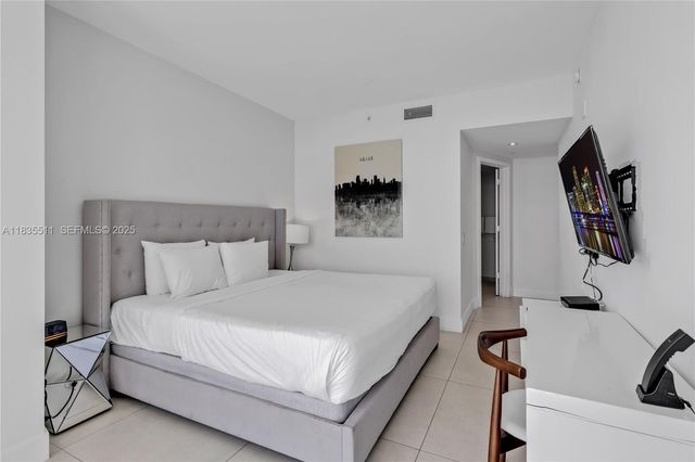 4111 S Ocean Drive 2302, Hollywood, FL 33019