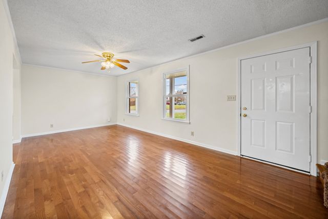 1128 Tobacco Rd, Clarksville, TN 37042