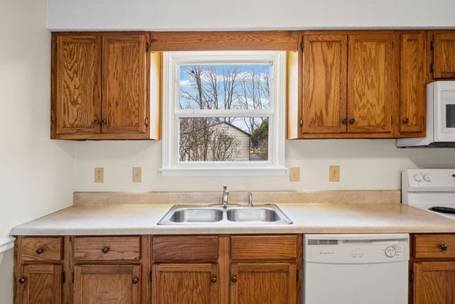 1128 Tobacco Rd, Clarksville, TN 37042