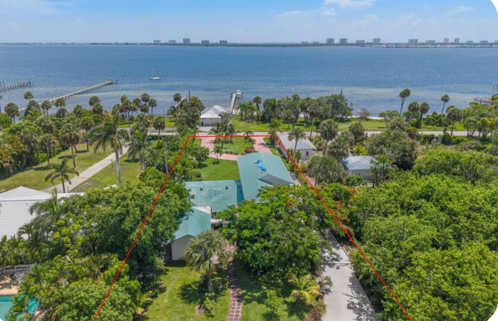 12417 S Indian River Drive, Jensen Beach, FL 34957