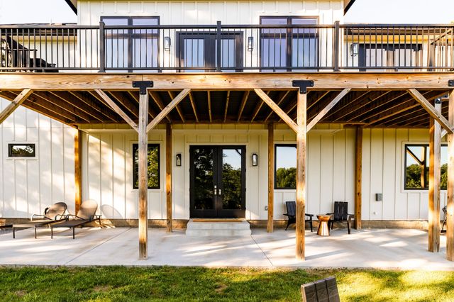 1058 Paiute Trl, Pegram, TN 37143