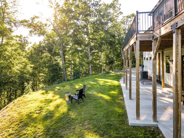 1058 Paiute Trl, Pegram, TN 37143