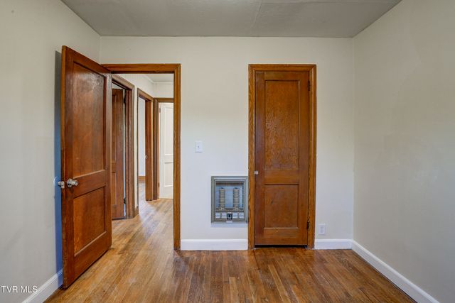 2012 Meadowview Parkway, Kingsport, TN 37660