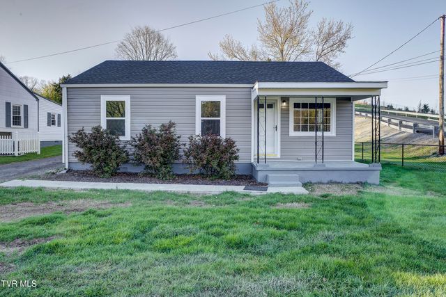 2012 Meadowview Parkway, Kingsport, TN 37660