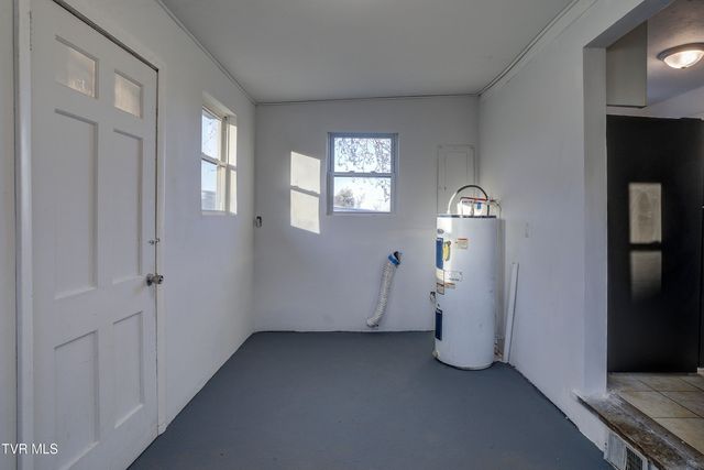 2012 Meadowview Parkway, Kingsport, TN 37660