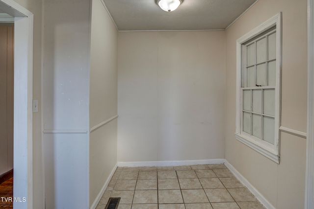 2012 Meadowview Parkway, Kingsport, TN 37660