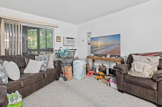 3232 Fremont Avenue N 229, Minneapolis, MN 55412
