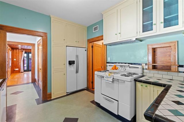 806 E AMELIA STREET, Orlando, FL 32803