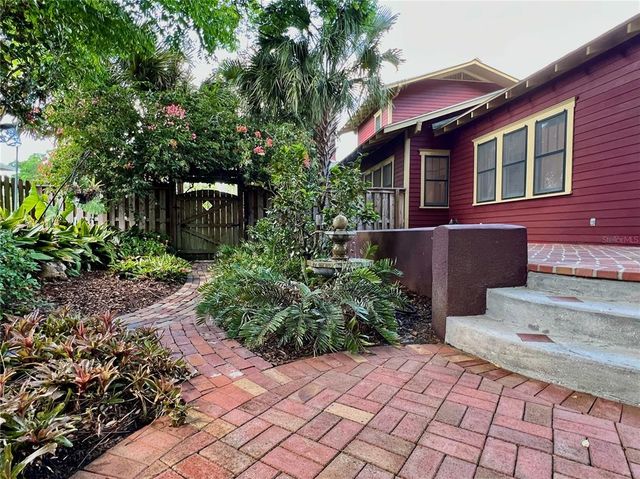 806 E AMELIA STREET, Orlando, FL 32803