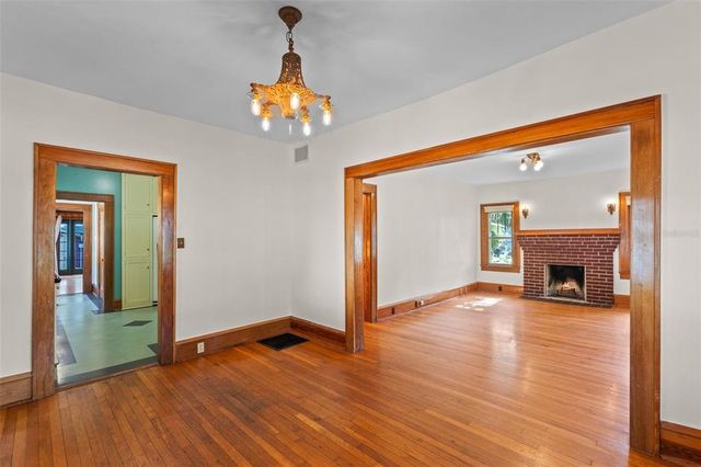 806 E AMELIA STREET, Orlando, FL 32803