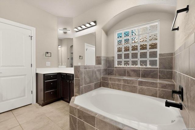 13715 Sunnydale, San Antonio, TX 78245