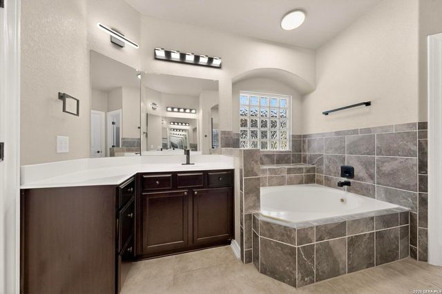 13715 Sunnydale, San Antonio, TX 78245