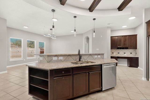 13715 Sunnydale, San Antonio, TX 78245