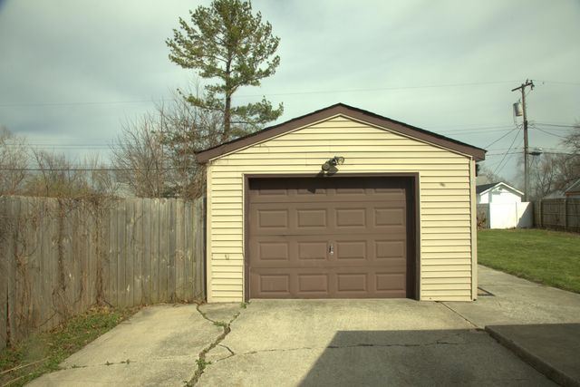 767 Fremont Road, Valparaiso, IN 46385