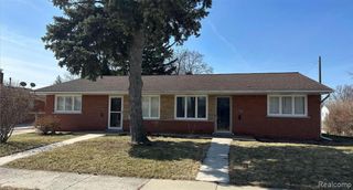 27099 Demrick Street, Roseville, MI 48066