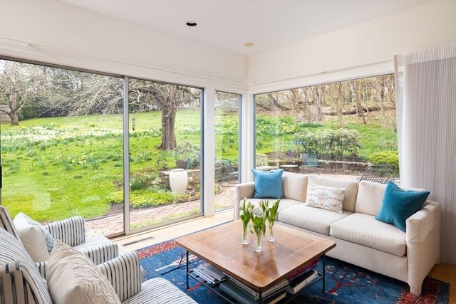 185 Warren Street, Brookline, MA 02445
