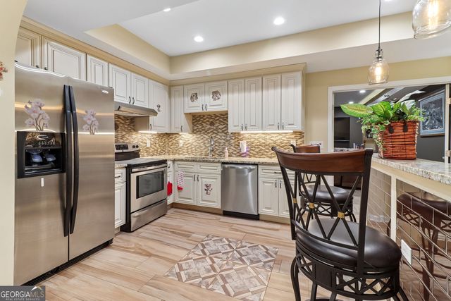 5631 Grand Reunion Drive, Hoschton, GA 30548