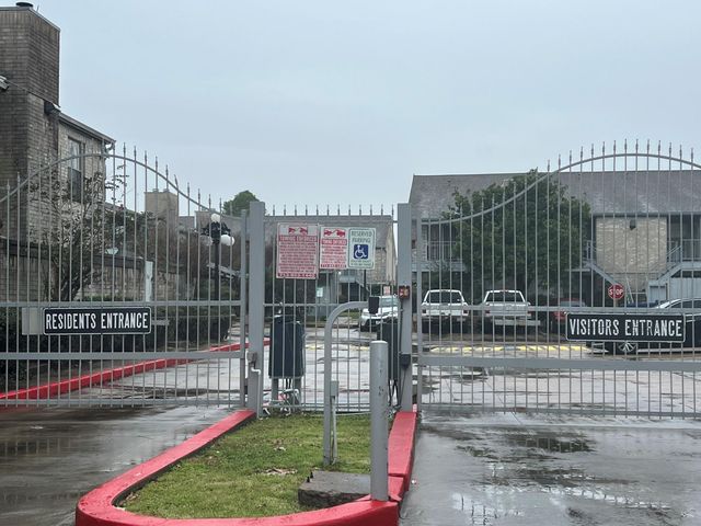 7400 Bellerive Drive 1807, Houston, TX 77036