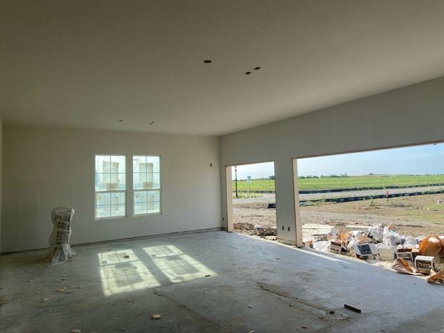 182 Sunny Side Road, Valley View, TX 76272
