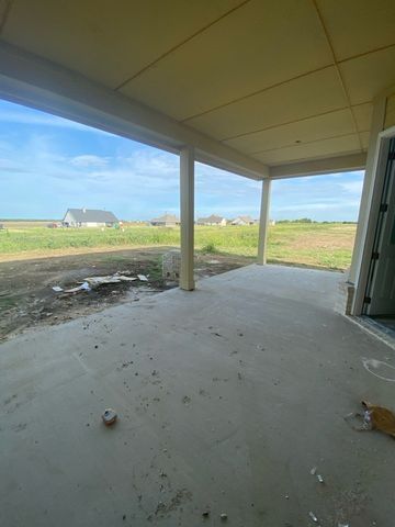 182 Sunny Side Road, Valley View, TX 76272
