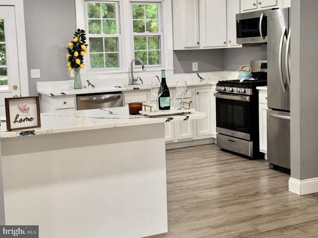 7875 OAKDALE AVE, Rosedale, MD 21237