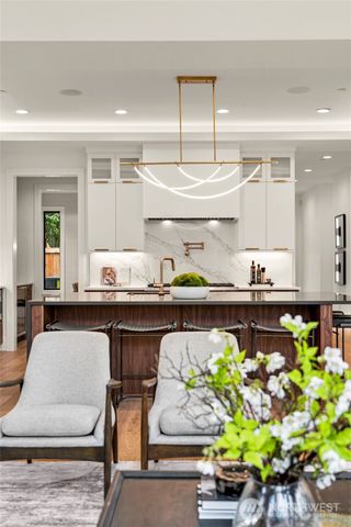 520 7th Street S, Kirkland, WA 98033