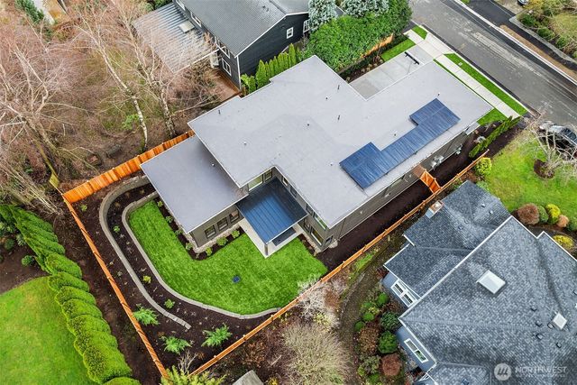 520 7th Street S, Kirkland, WA 98033