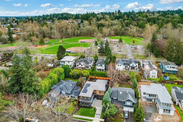 520 7th Street S, Kirkland, WA 98033