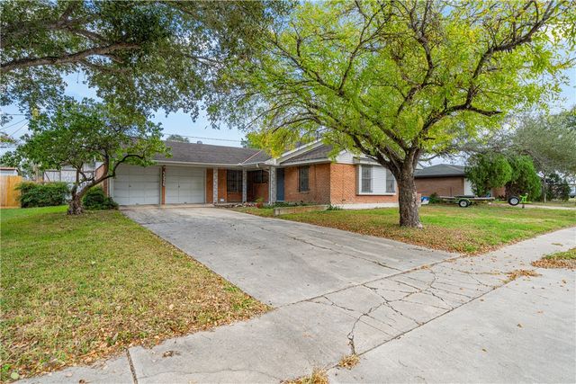4526 Driftwood Pl, Corpus Christi, TX 78411