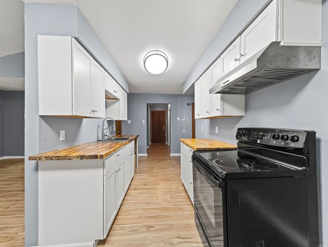 16 Leganes, Hot Springs Village, AR 71909