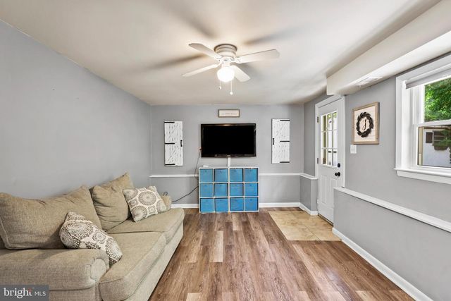 36 TIMBER DR, Barrington, NJ 08007
