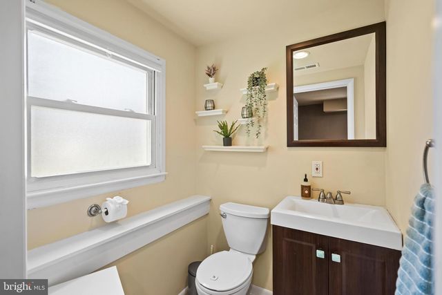 36 TIMBER DR, Barrington, NJ 08007