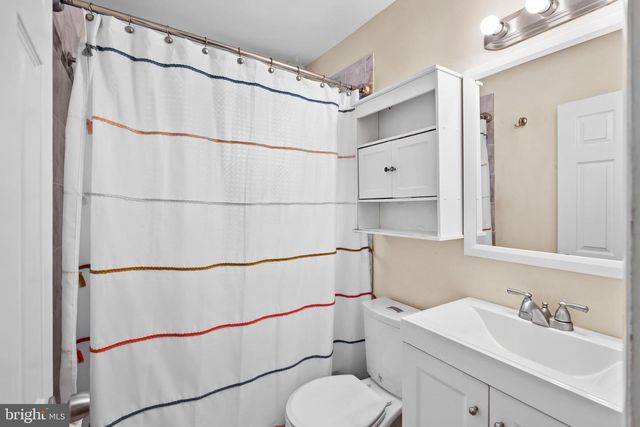 36 TIMBER DR, Barrington, NJ 08007