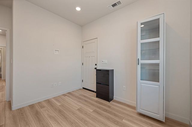 412 Fallen Leaf St, West Sacramento, CA 95605