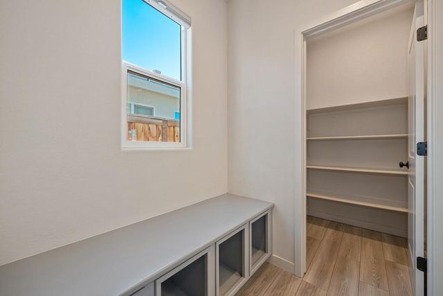 412 Fallen Leaf St, West Sacramento, CA 95605