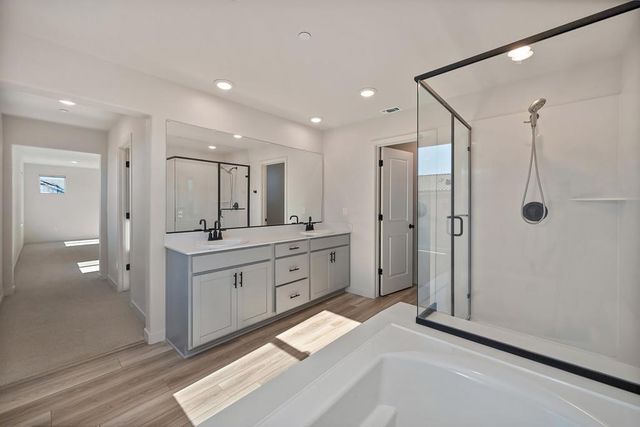 412 Fallen Leaf St, West Sacramento, CA 95605