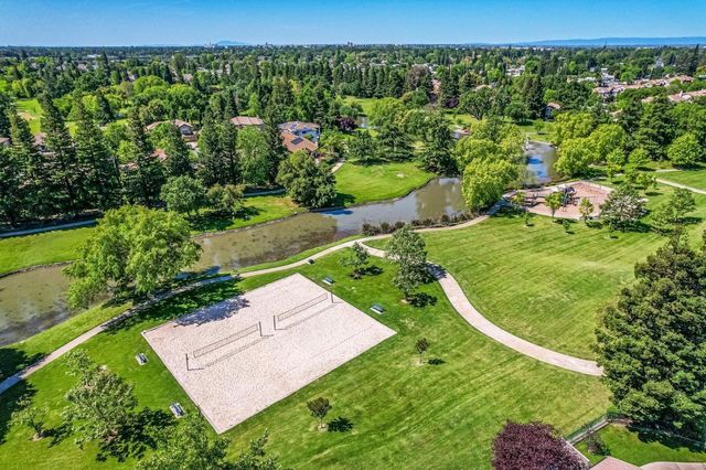 412 Fallen Leaf St, West Sacramento, CA 95605